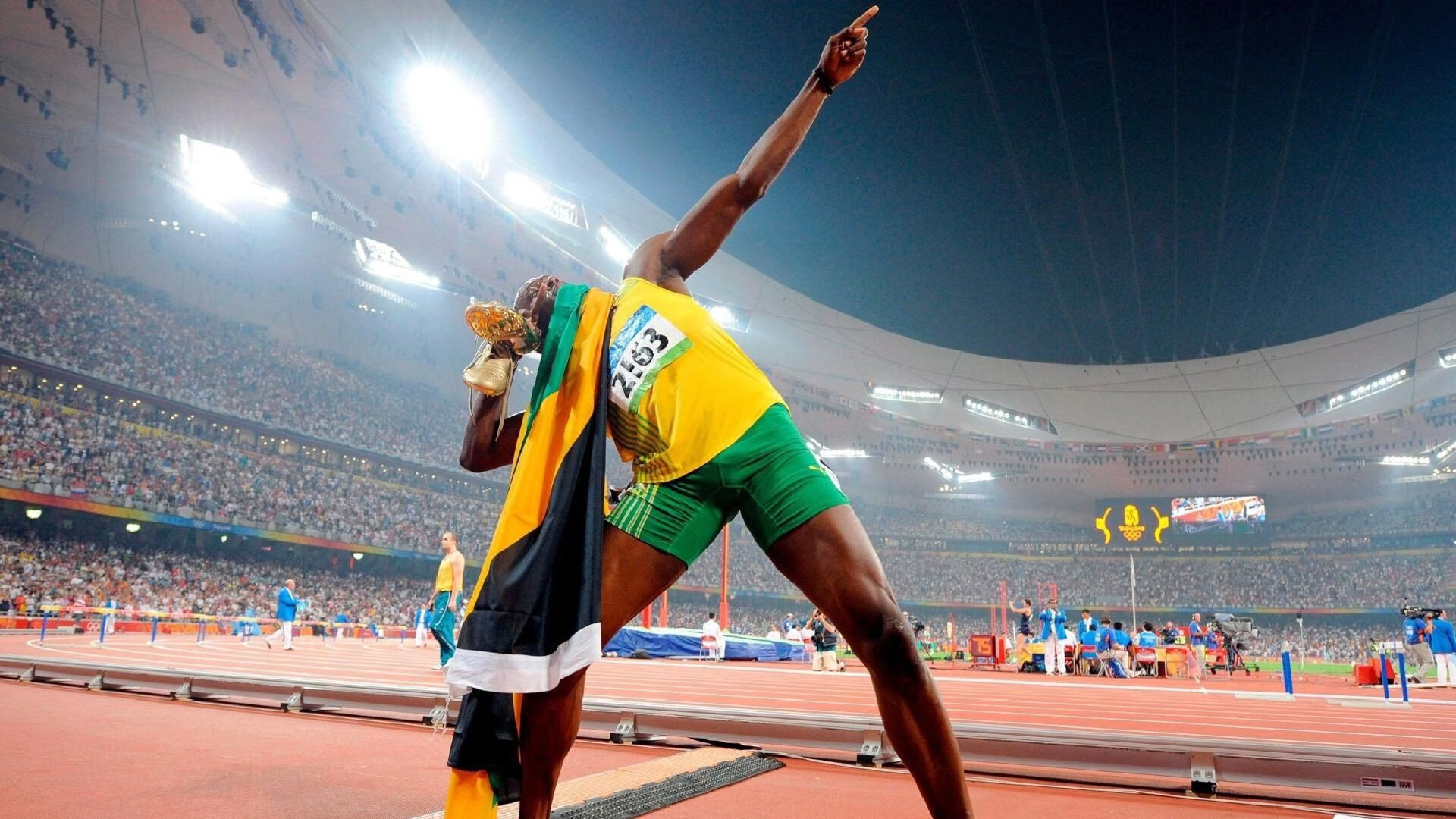 76人用团队洪流冲垮火箭，约基奇却在丹佛诠释何为季后赛接管