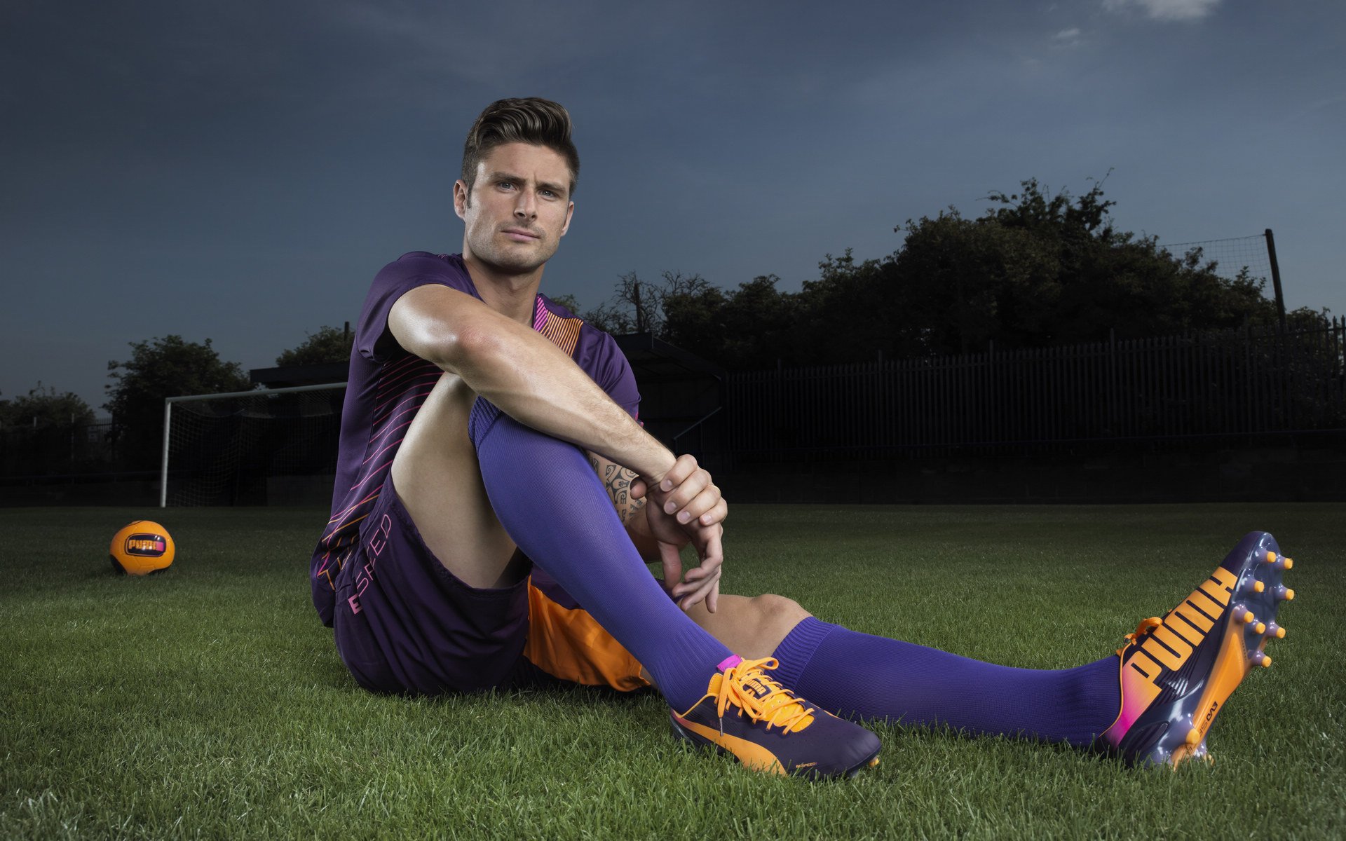 开云体育官方网站-轰鸣与绝杀，当F1街道的声浪，遇上德罗赞的沉默舞步